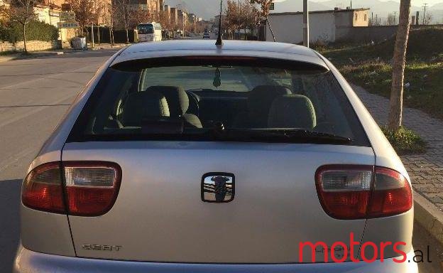 2001' SEAT Leon photo #1