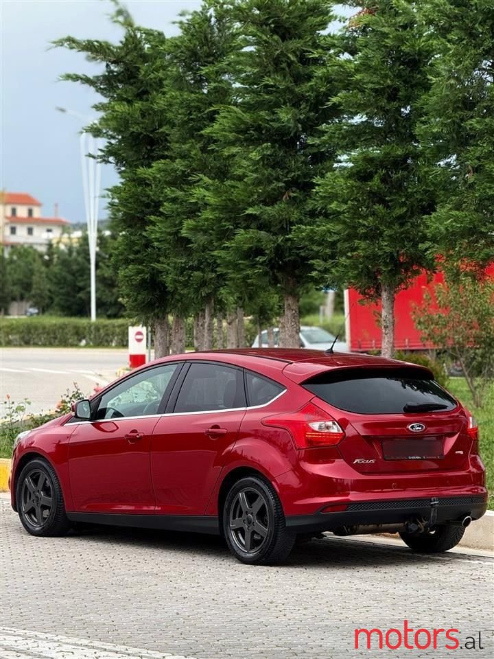 2012' Ford Focus photo #6