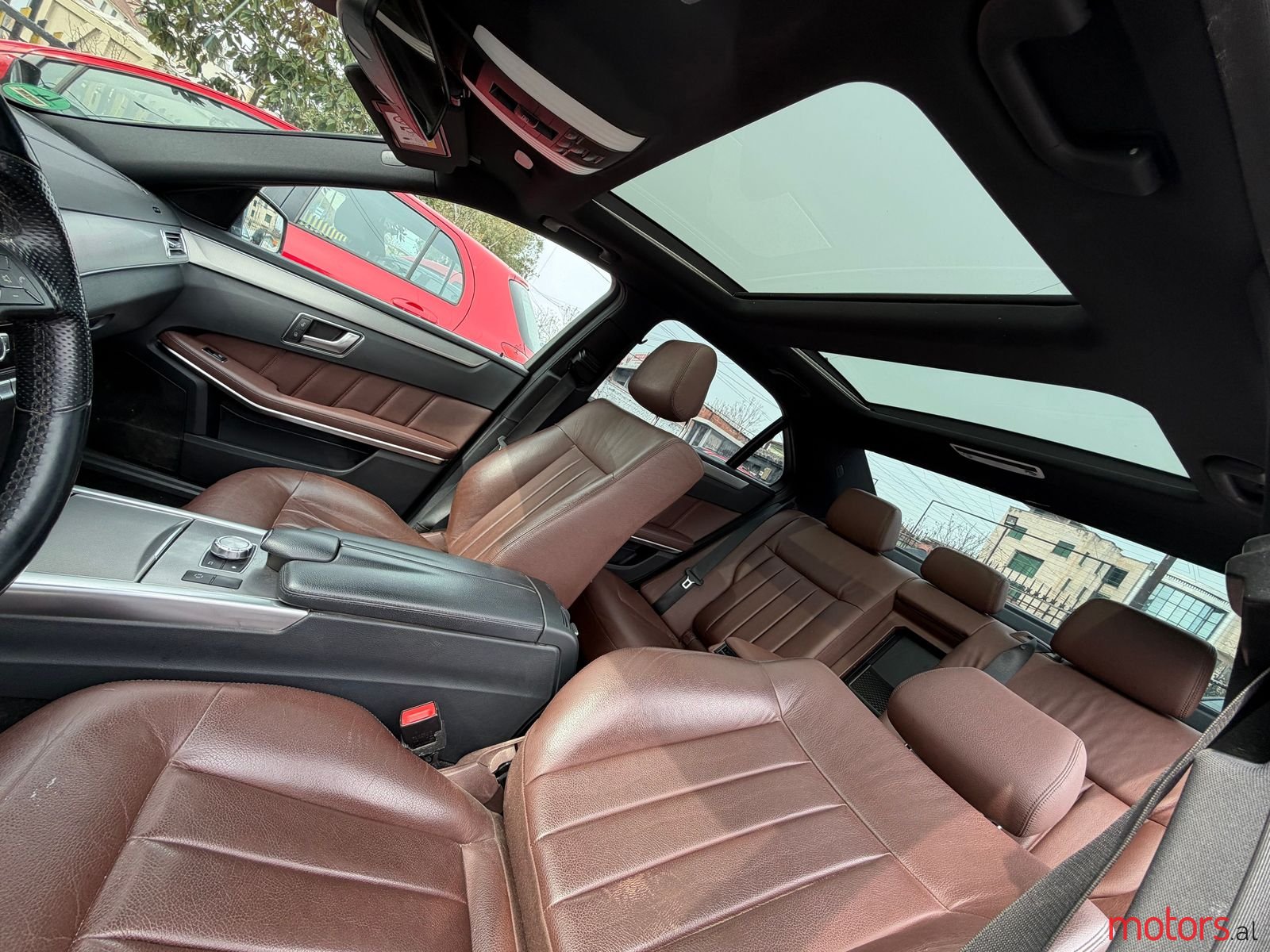 2015' Mercedes-Benz E 220 photo #5