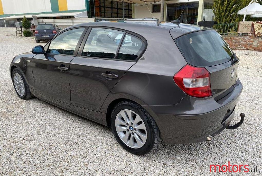 2007' BMW 120 photo #1