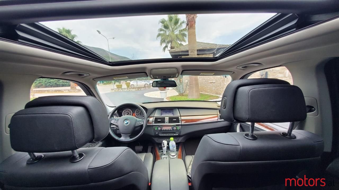 2009' BMW X5 M photo #6