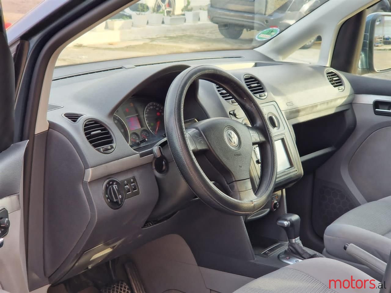 2006' Volkswagen Caddy photo #3