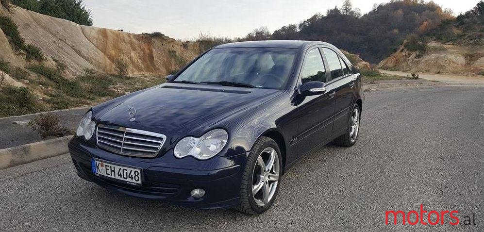 2005' Mercedes-Benz C 220 photo #1