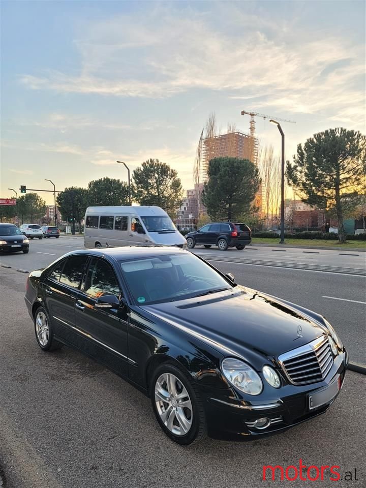 2009' Mercedes-Benz 220 photo #3