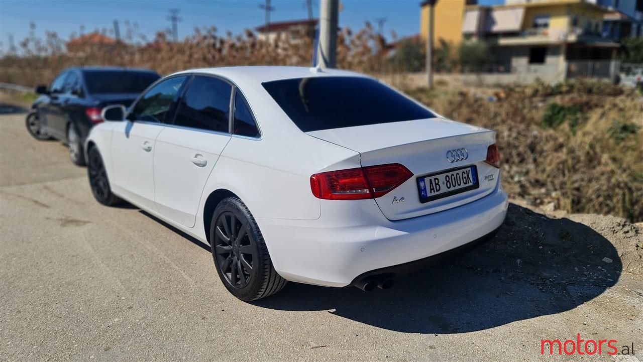 2010' Audi A4 photo #2