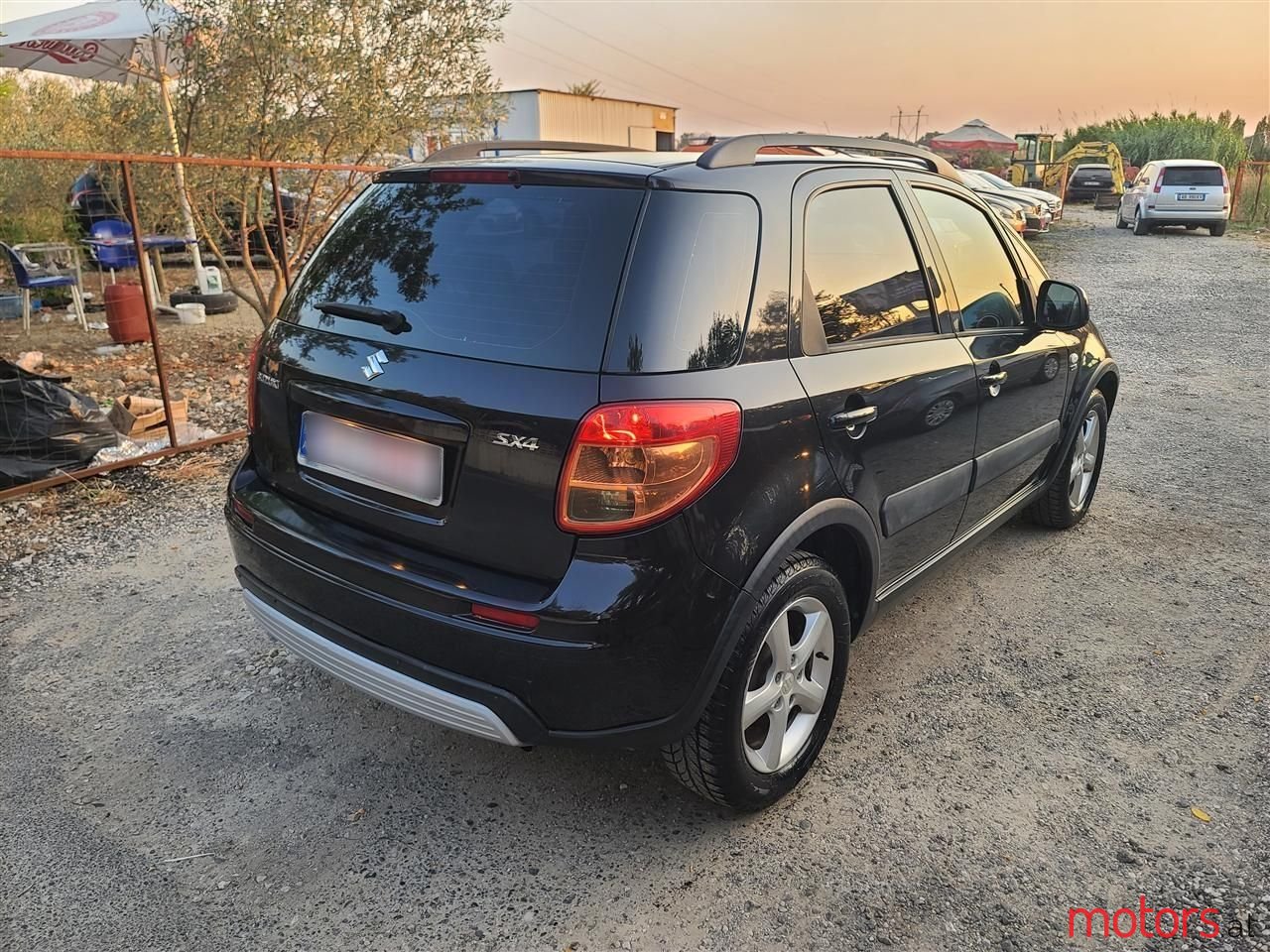 2010' Suzuki SX4 photo #5