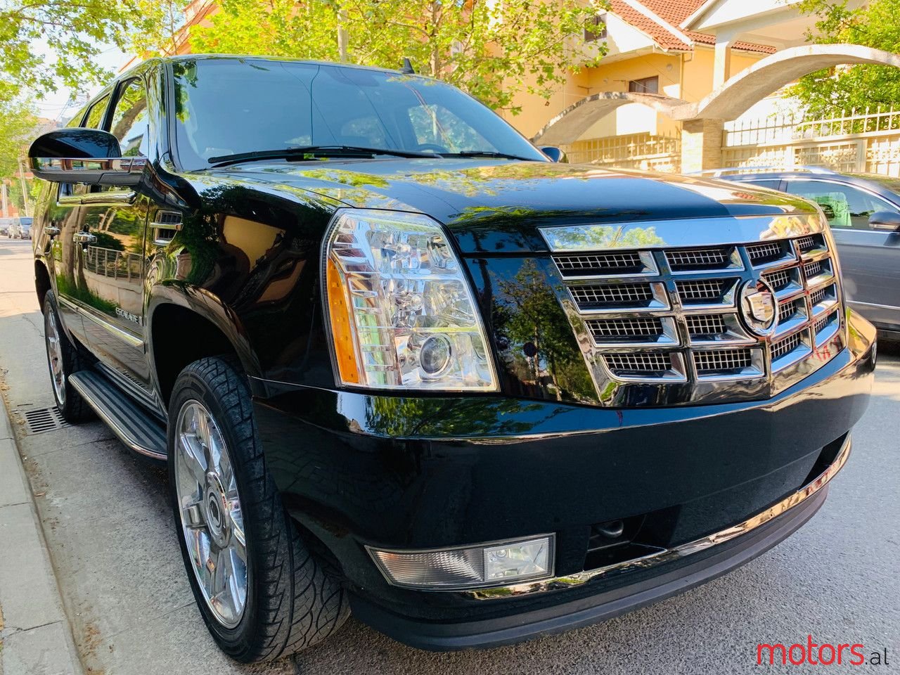 2007' Cadillac Escalade photo #3