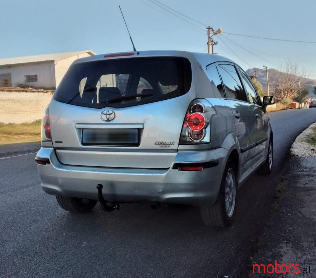 2005' Toyota Corolla Verso photo #3