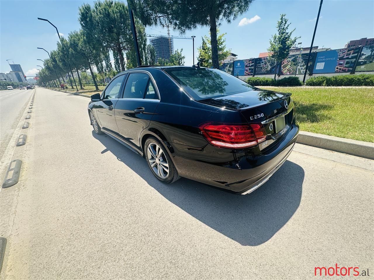 2014' Mercedes-Benz E 250 photo #3