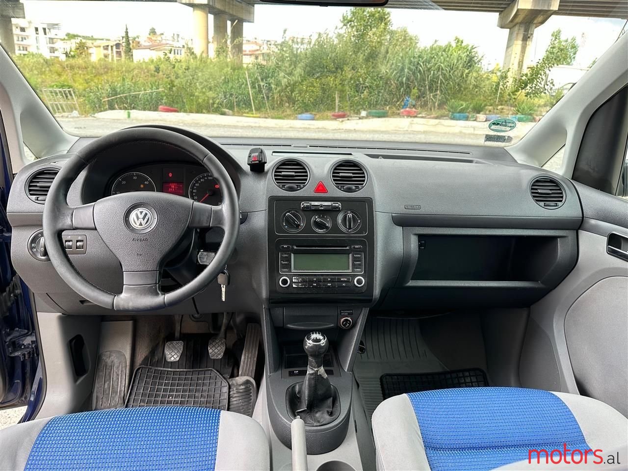 2007' Volkswagen Caddy photo #4