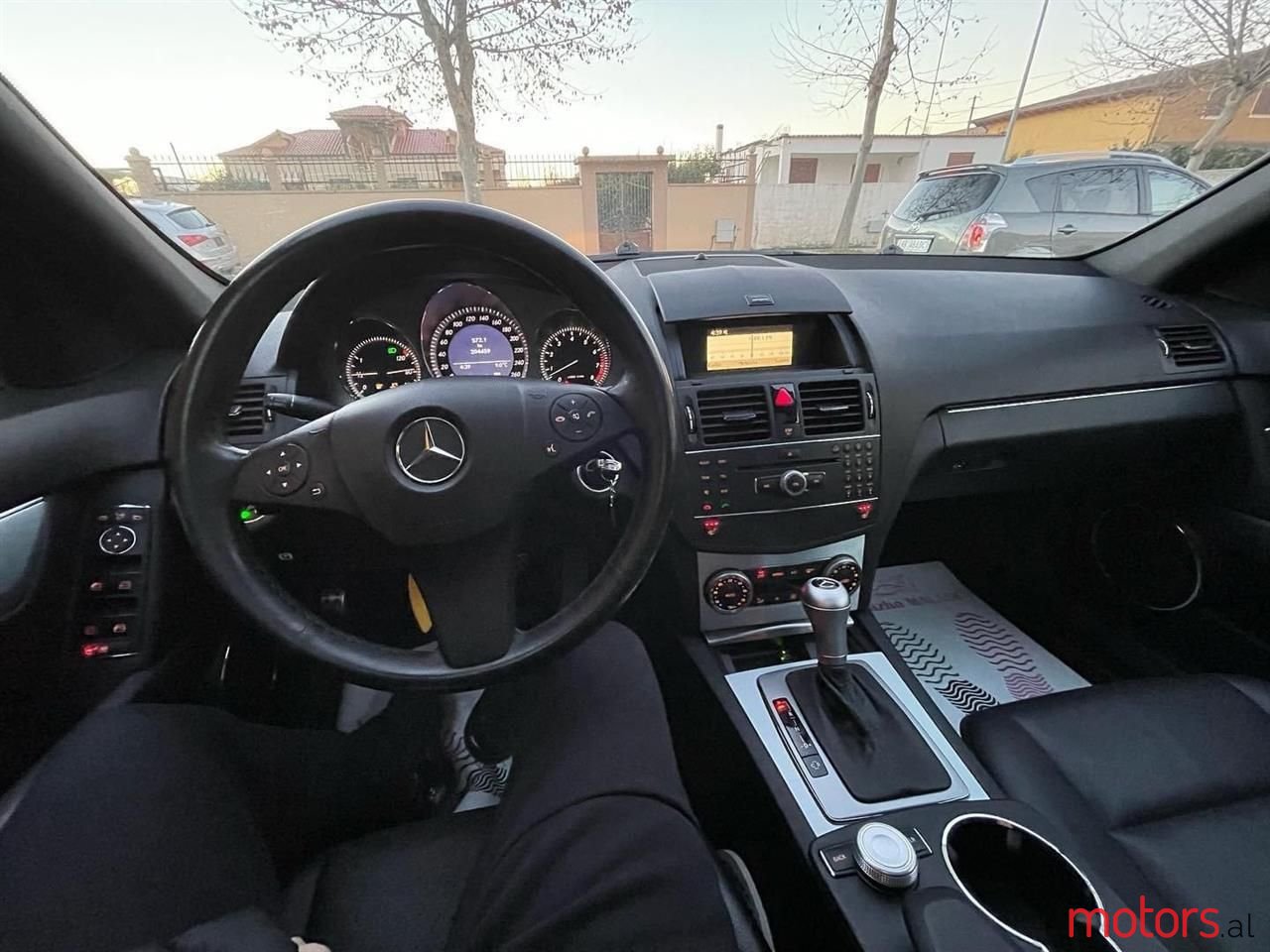 2009' Mercedes-Benz C 230 photo #2