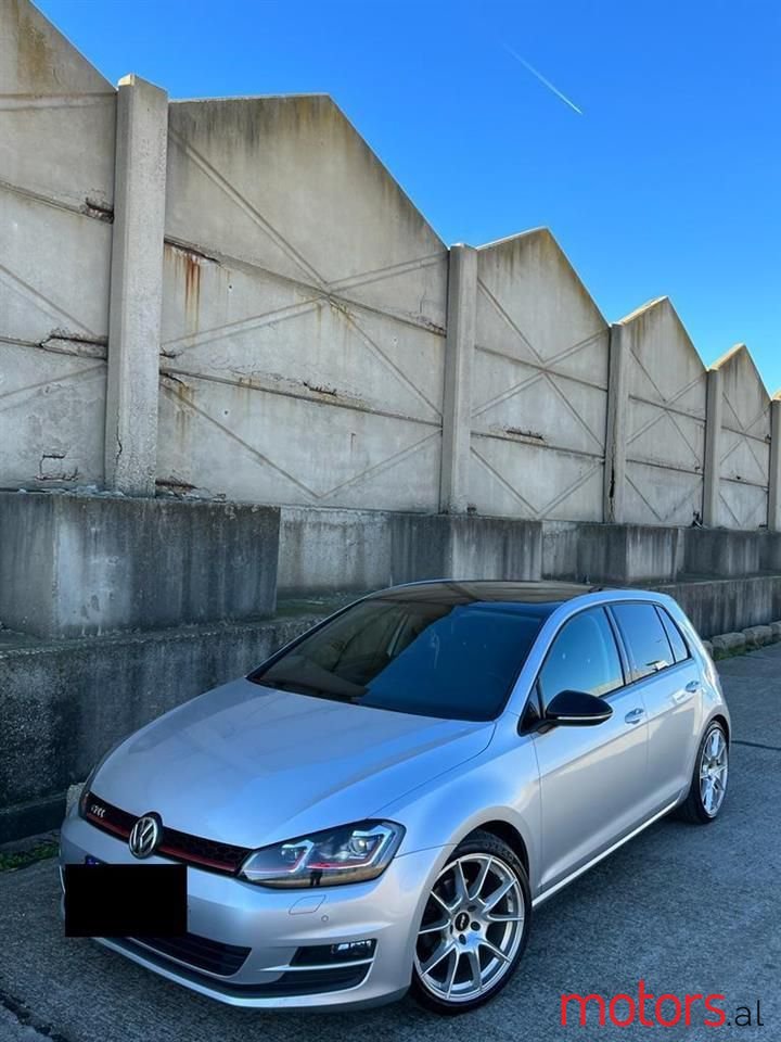 2014' Volkswagen Golf photo #6