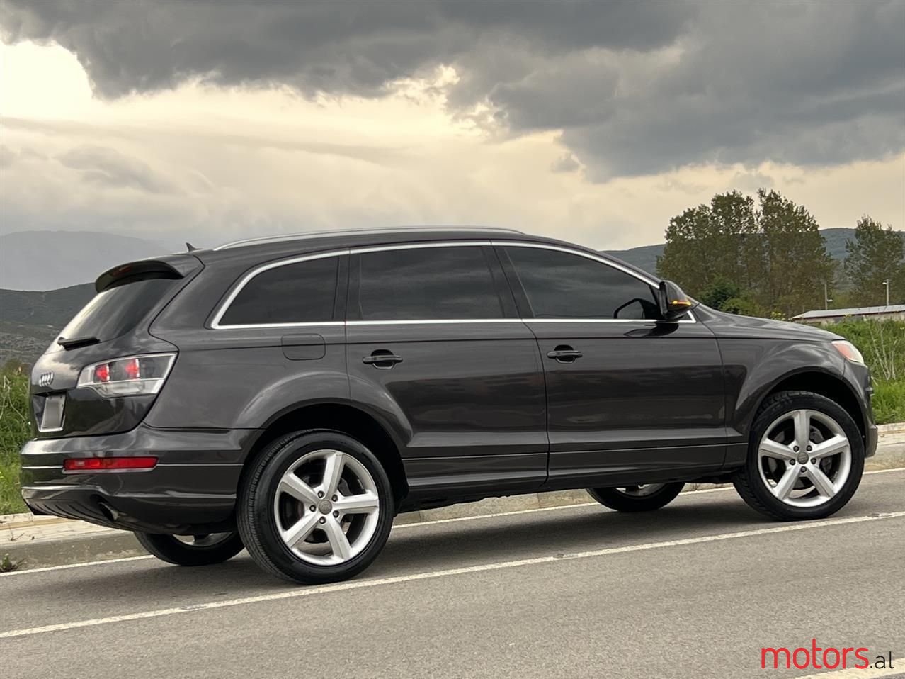 2010' Audi Q7 photo #5