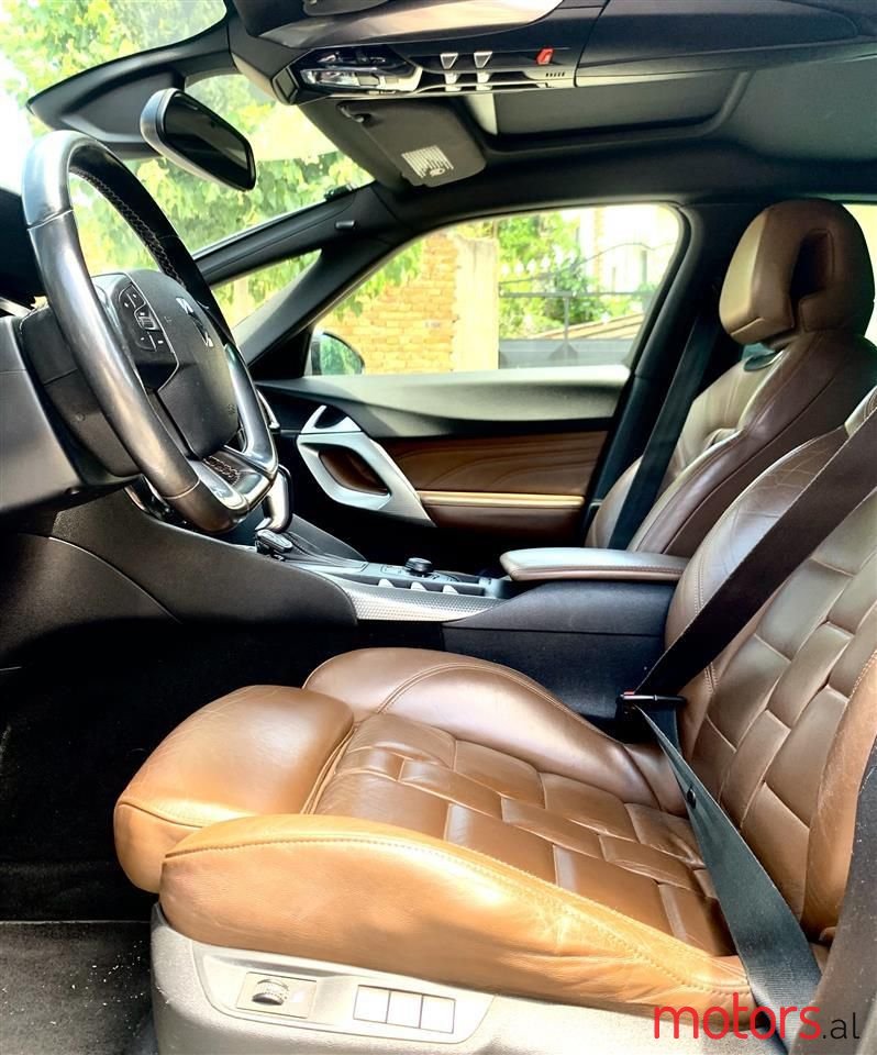 2012' Citroen DS5 photo #5