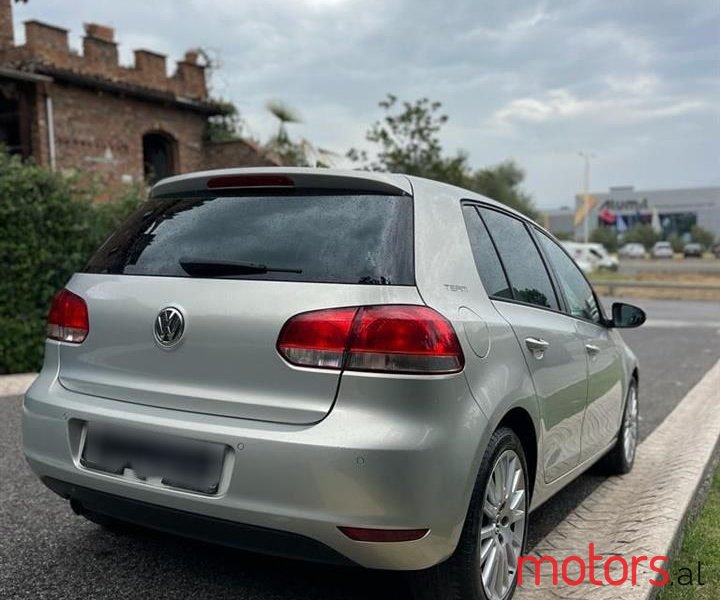 2010' Volkswagen Golf photo #4