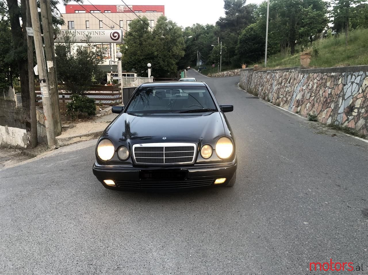 1997' Mercedes-Benz E 250 photo #1