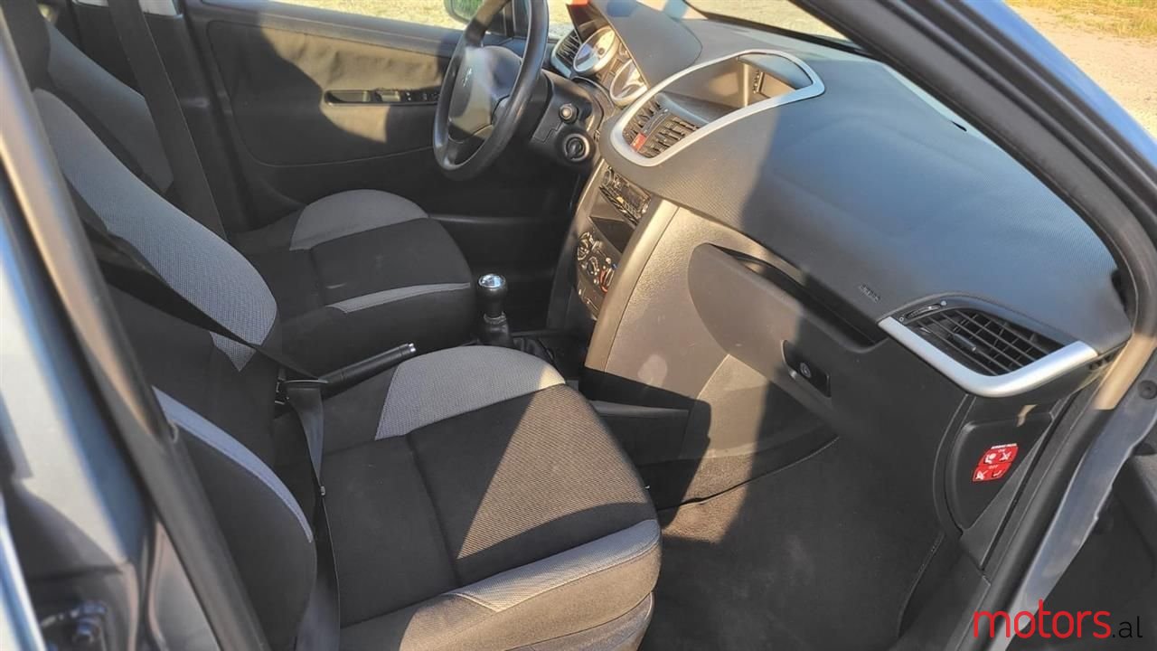 2007' Peugeot 207 photo #4