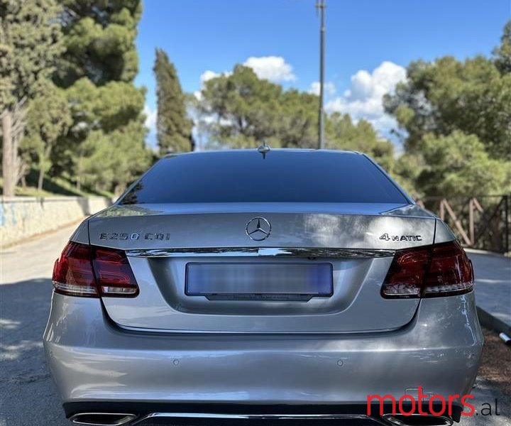 2014' Mercedes-Benz E 220 photo #4