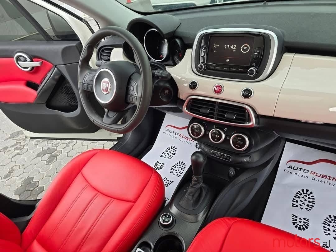 2017' Fiat 500X photo #4