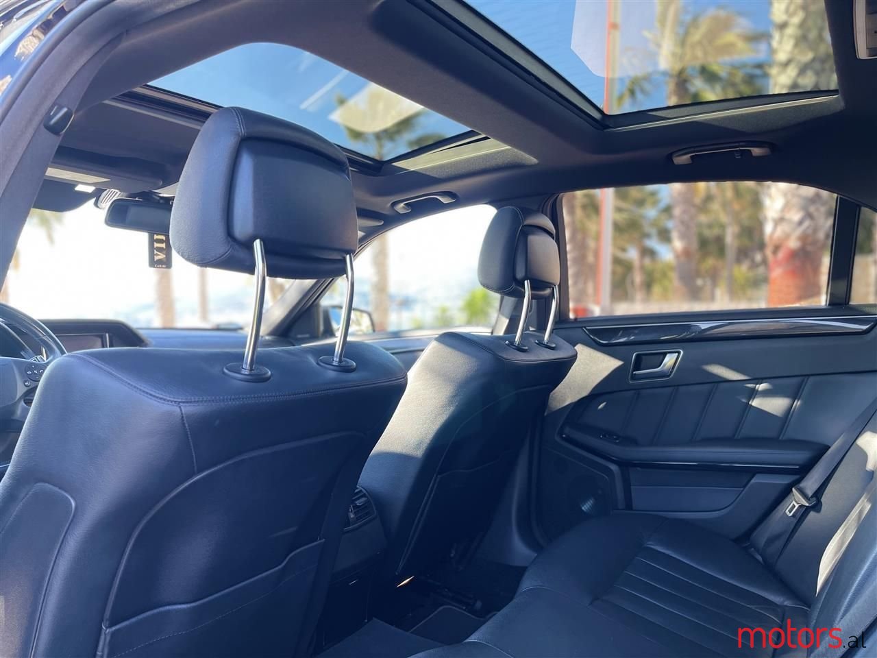 2012' Mercedes-Benz E 350 photo #4