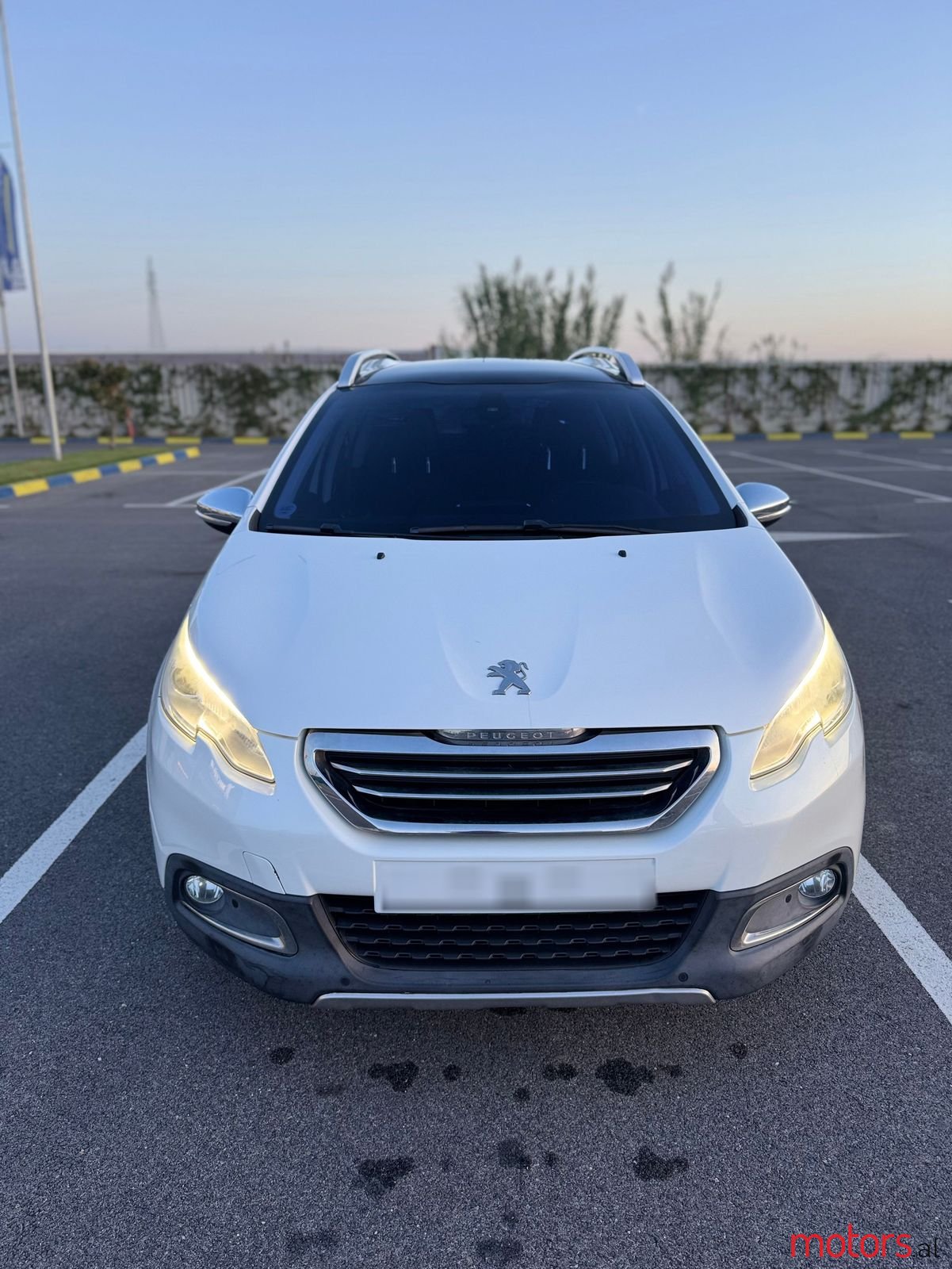 2015' Peugeot 2008 photo #3