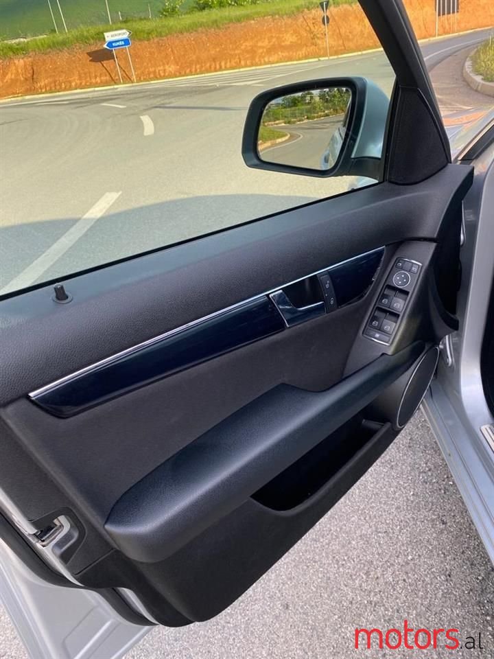 2007' Mercedes-Benz C 220 photo #5