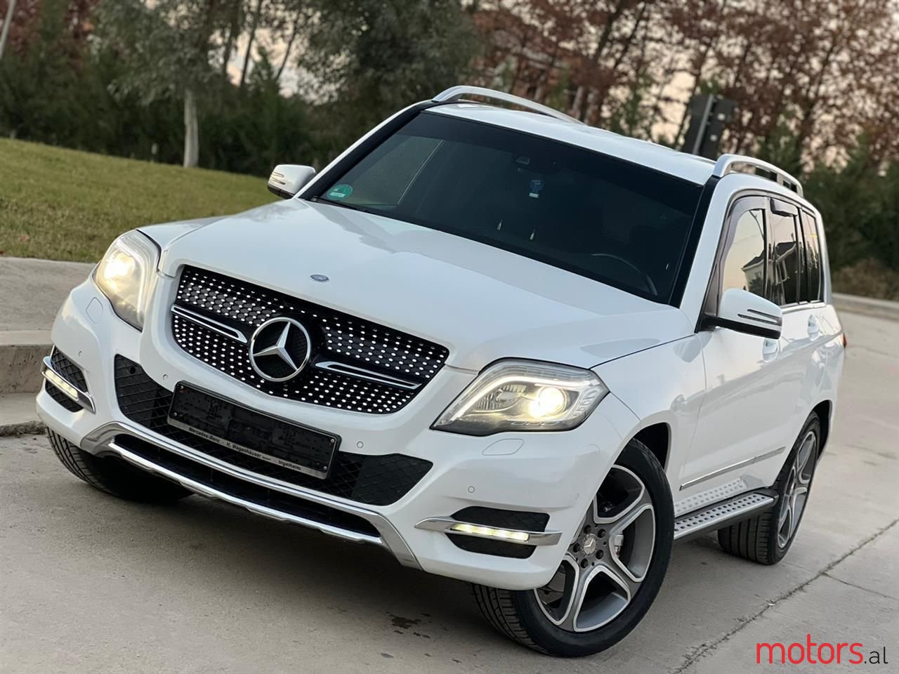 2013' Mercedes-Benz GLK 250 photo #1