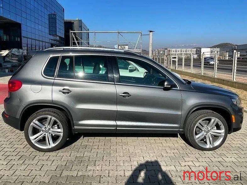 2013' Volkswagen Tiguan photo #6