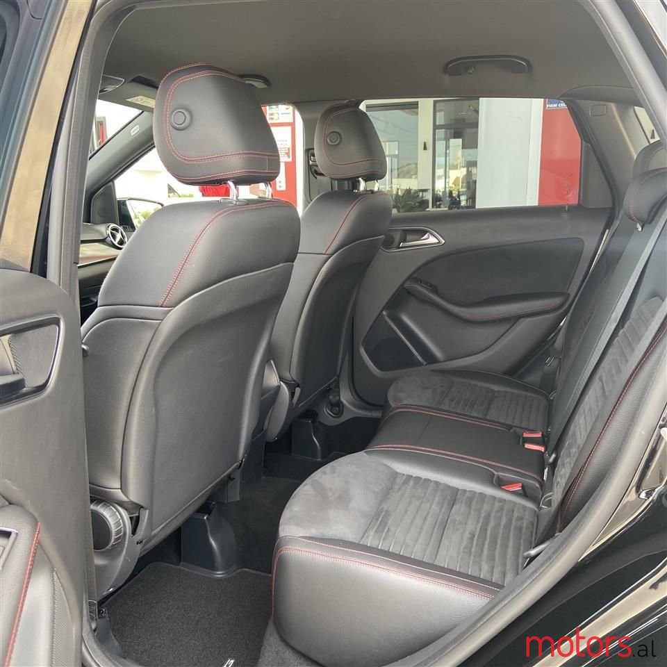 2016' Mercedes-Benz B 180 photo #6
