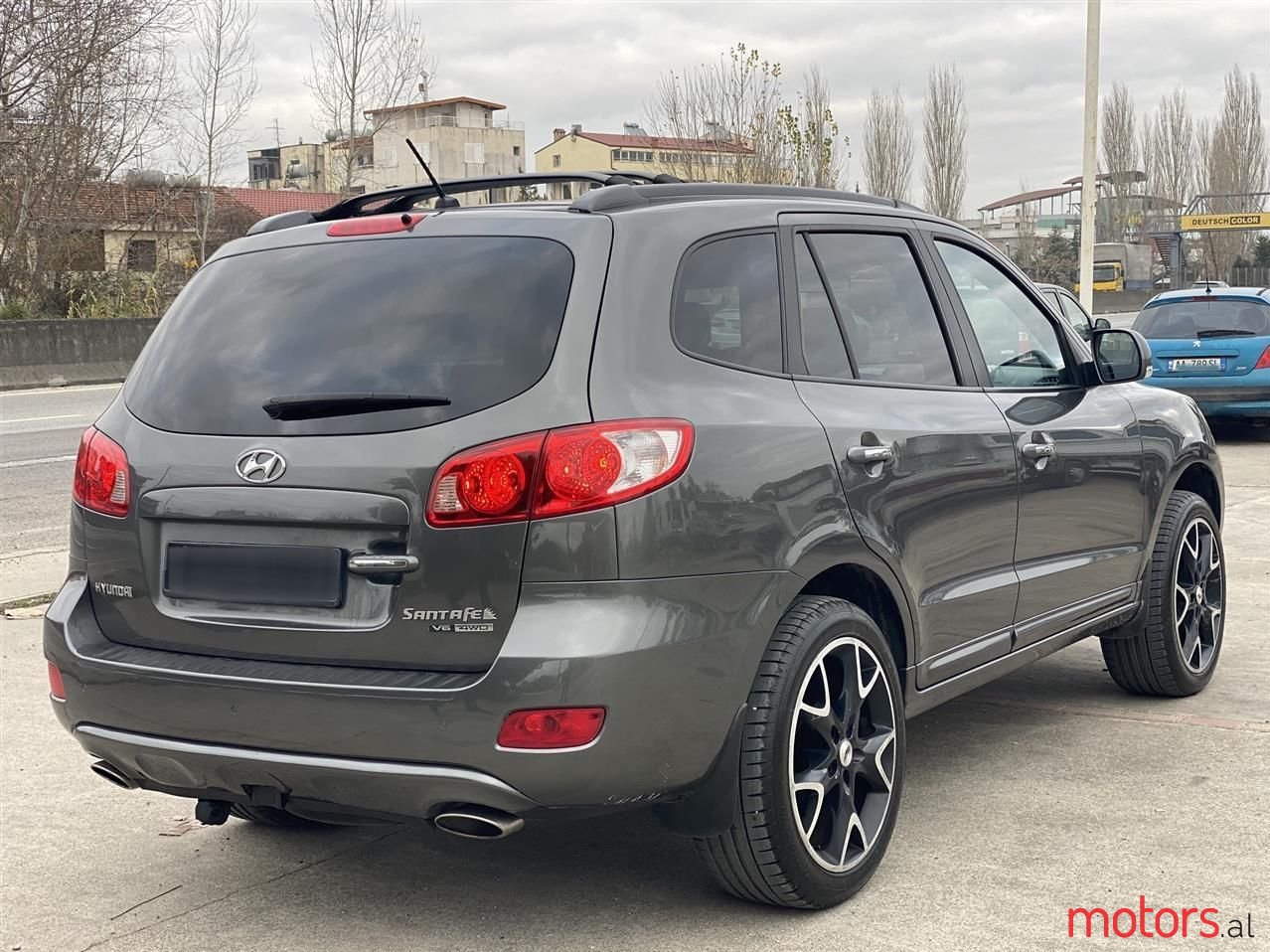 2010' Hyundai Santa Fe photo #5