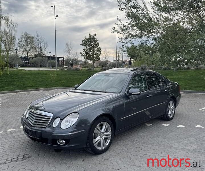 2008' Mercedes-Benz E 280 photo #2