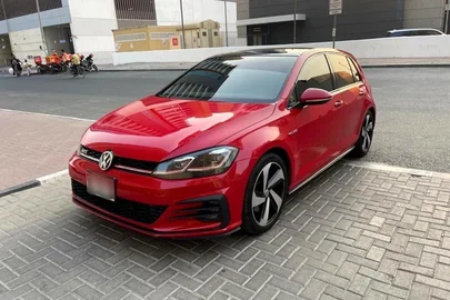 2019' Volkswagen Golf