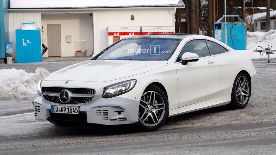 Refreshed Mercedes S-Class Coupe spied looking stylish in the snow