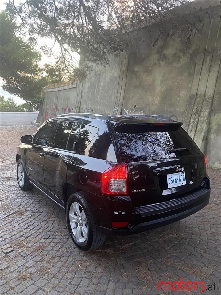 2012' Jeep Compass photo #3