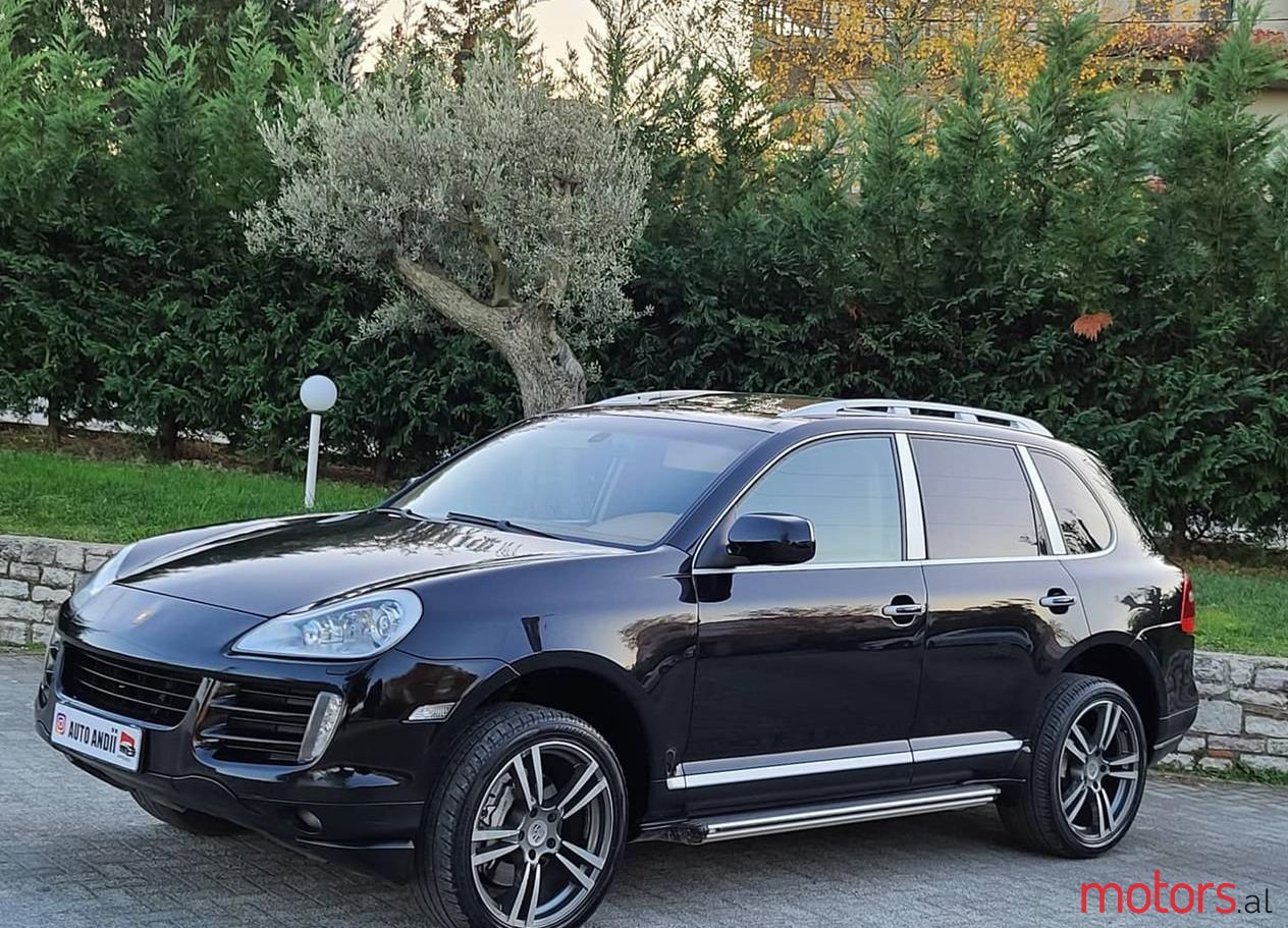 2009' Porsche Cayenne photo #1