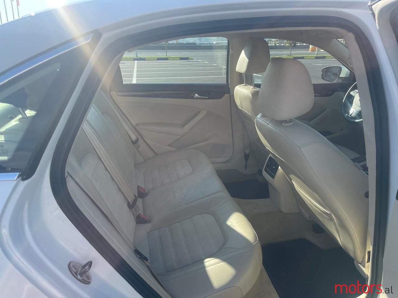 2014' Volkswagen Passat photo #6