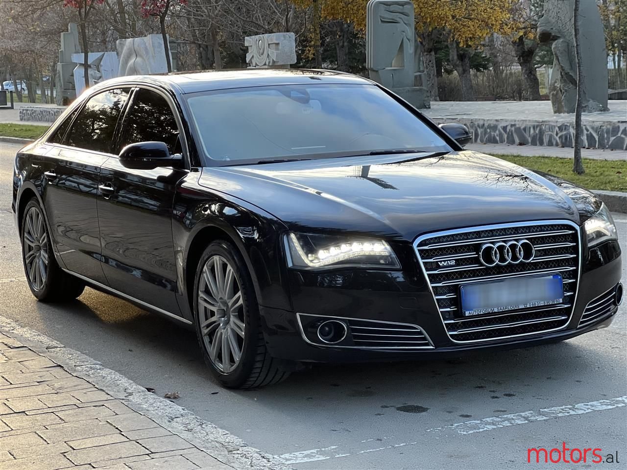 2011' Audi A8 photo #2