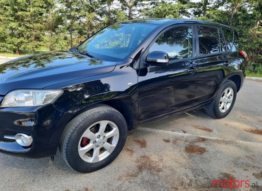 2011' Toyota RAV4 photo #3