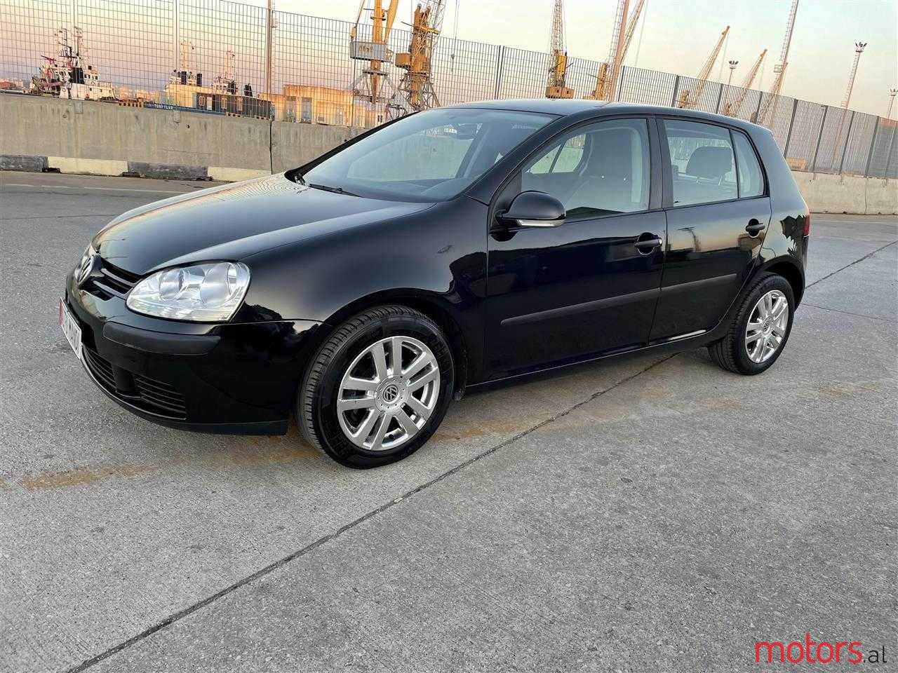 2005' Volkswagen Golf photo #5