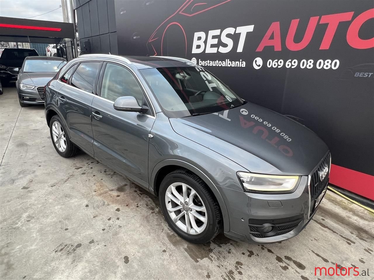 2012' Audi Q3 photo #2