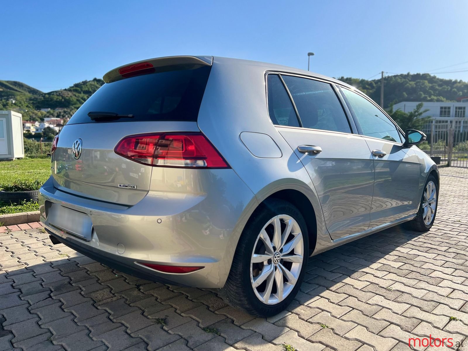 2013' Volkswagen Golf photo #3