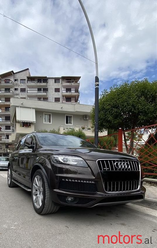 2011' Audi Q7 photo #1