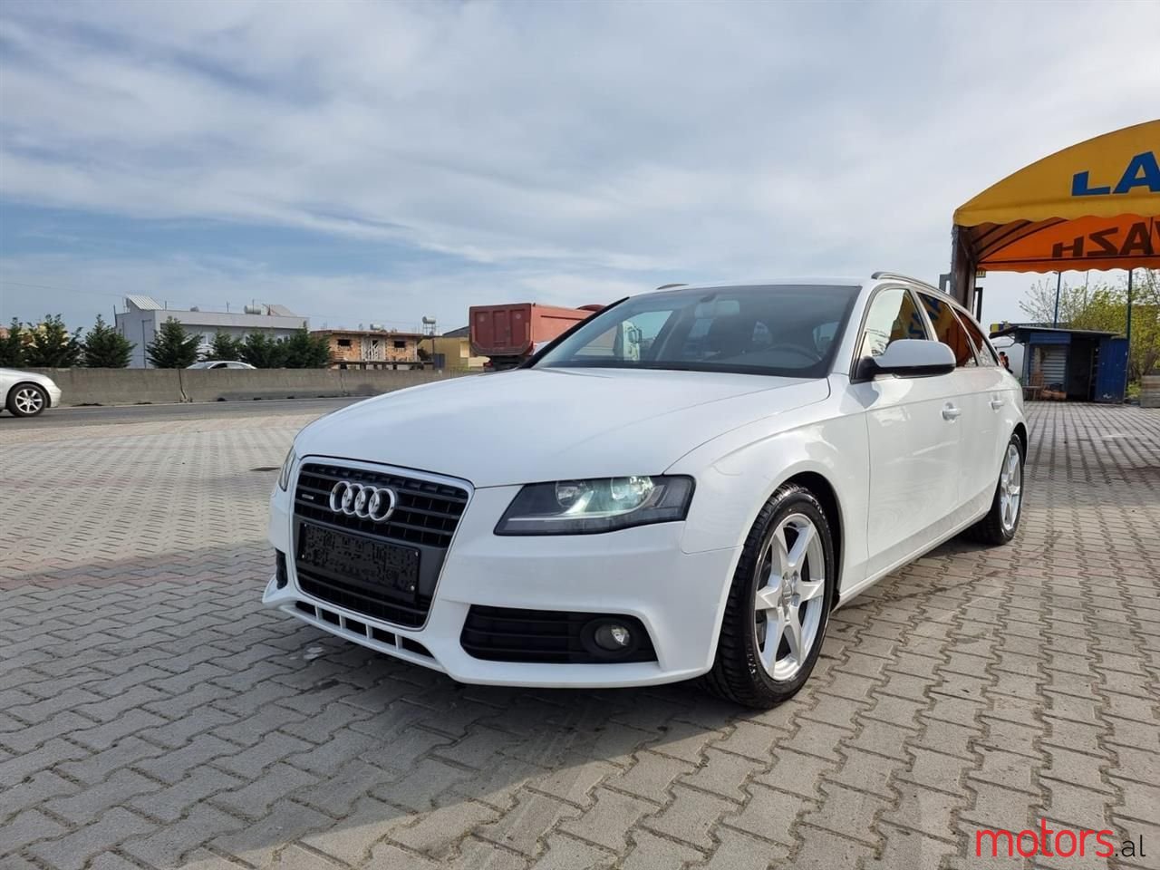 2010' Audi A4 photo #1