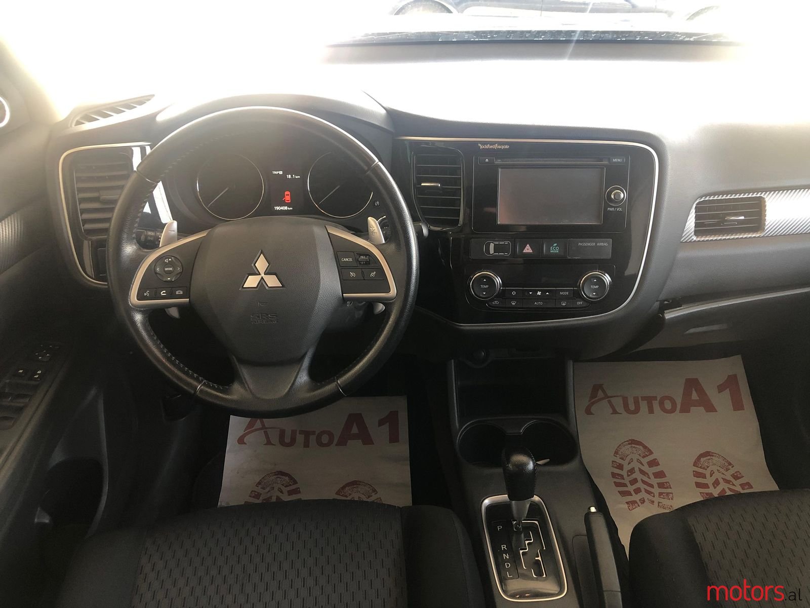 2013' Mitsubishi Outlander photo #5