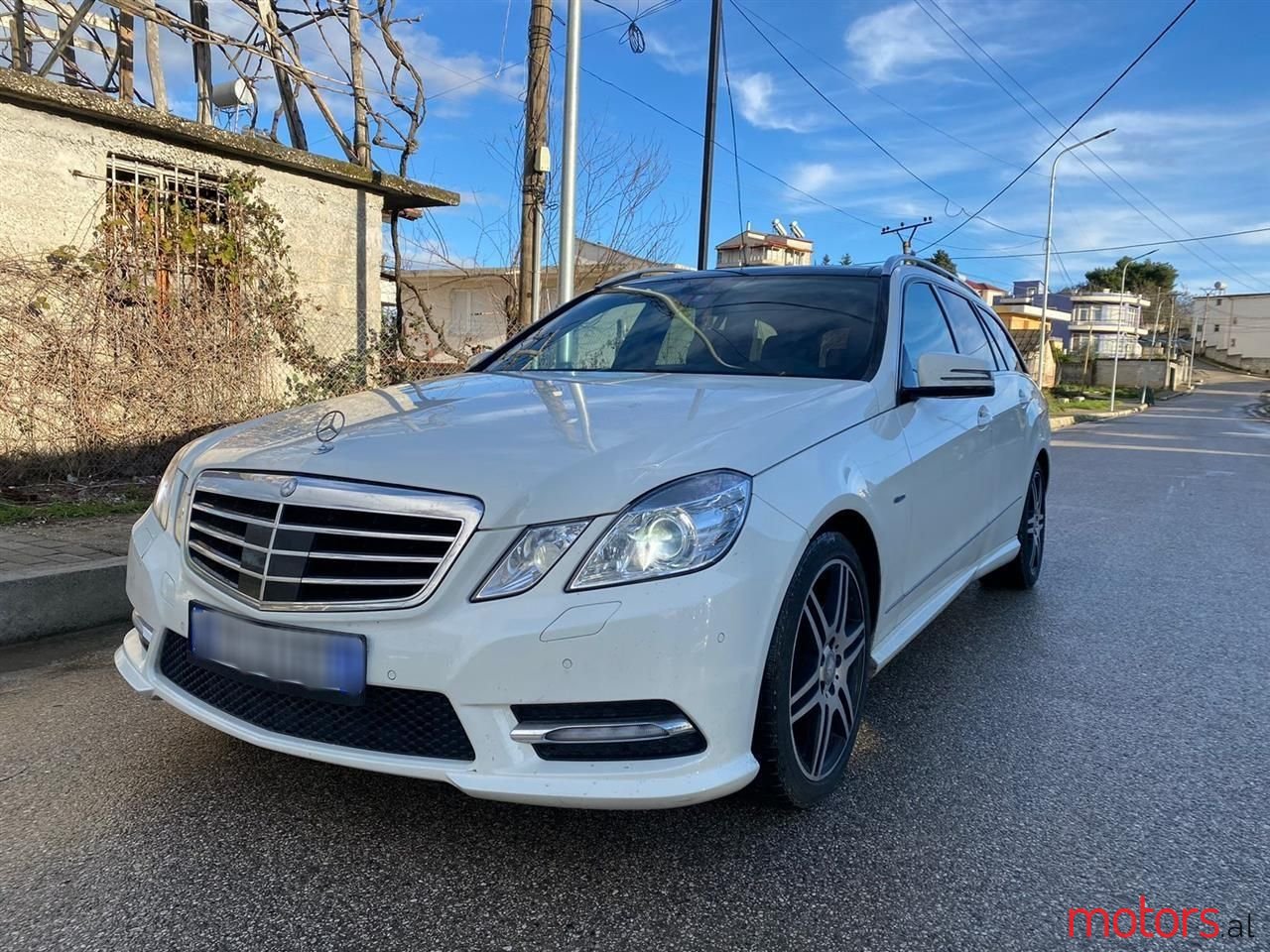 2013' Mercedes-Benz E 350 photo #1