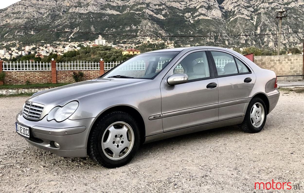 2003' Mercedes-Benz C 200 photo #1