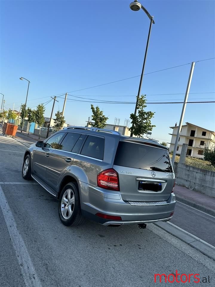 2011' Mercedes-Benz GL 350 photo #4