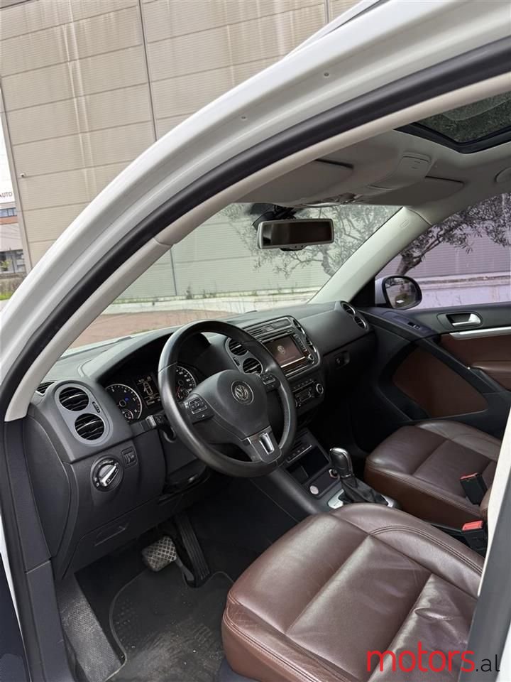 2014' Volkswagen Tiguan photo #6