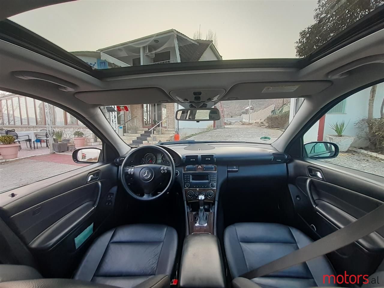 2005' Mercedes-Benz C 220 photo #1