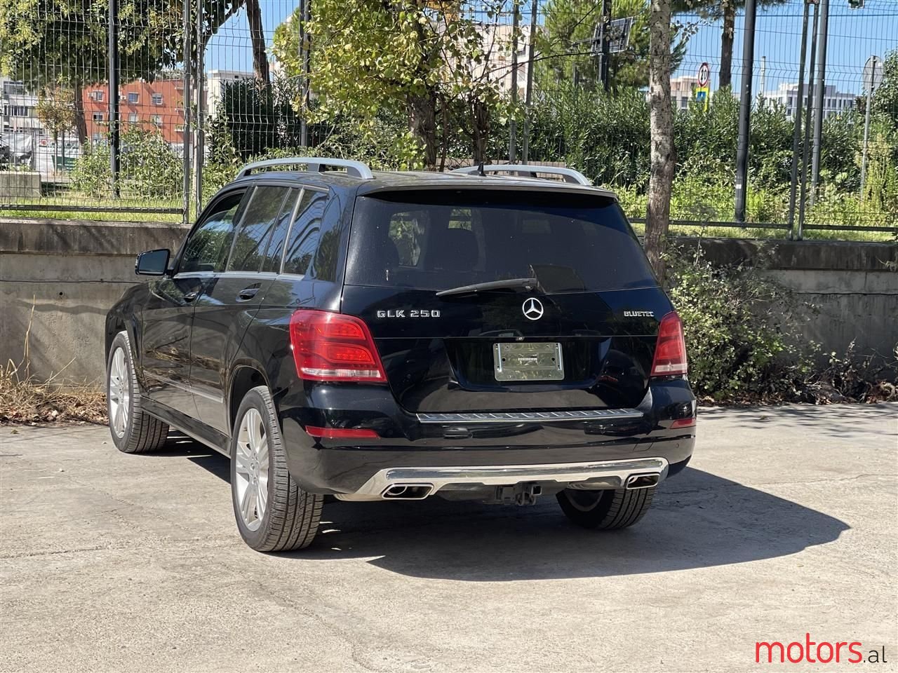 2015' Mercedes-Benz GLK 250 photo #3